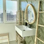 펜션 Stunning Near Beaches And Golf Course