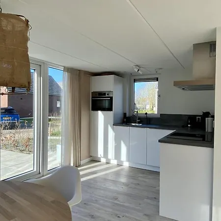 Vakantiehuis Stunning Near Beaches And Golf Course Sint Maarten