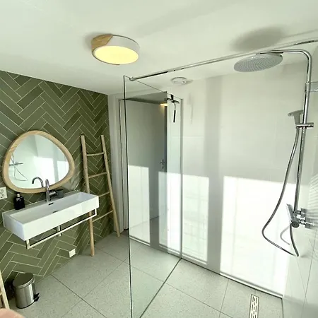 Stunning Near Beaches And Golf Course Sint Maarten