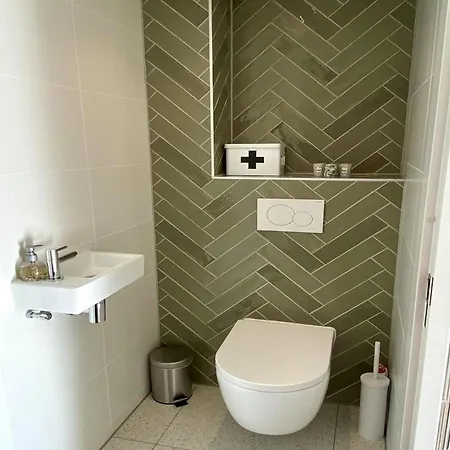 Stunning Near Beaches And Golf Course